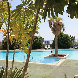  Apartment Alquilaencanarias-medano Martines Beachfront A
